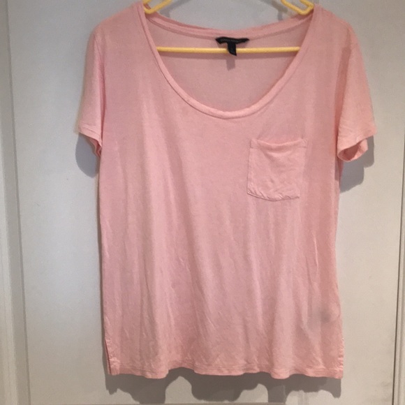 Banana Republic Relaxed Look Tee - Picture 3 of 6
